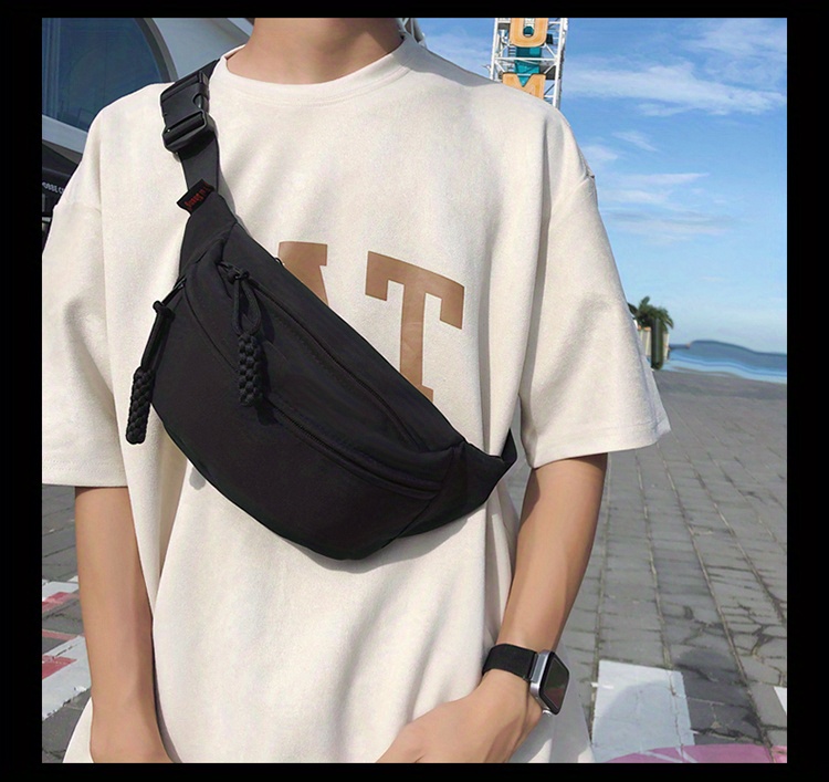 Mens Fashion Blog - Nova Bolsa de Peito para Homens,
